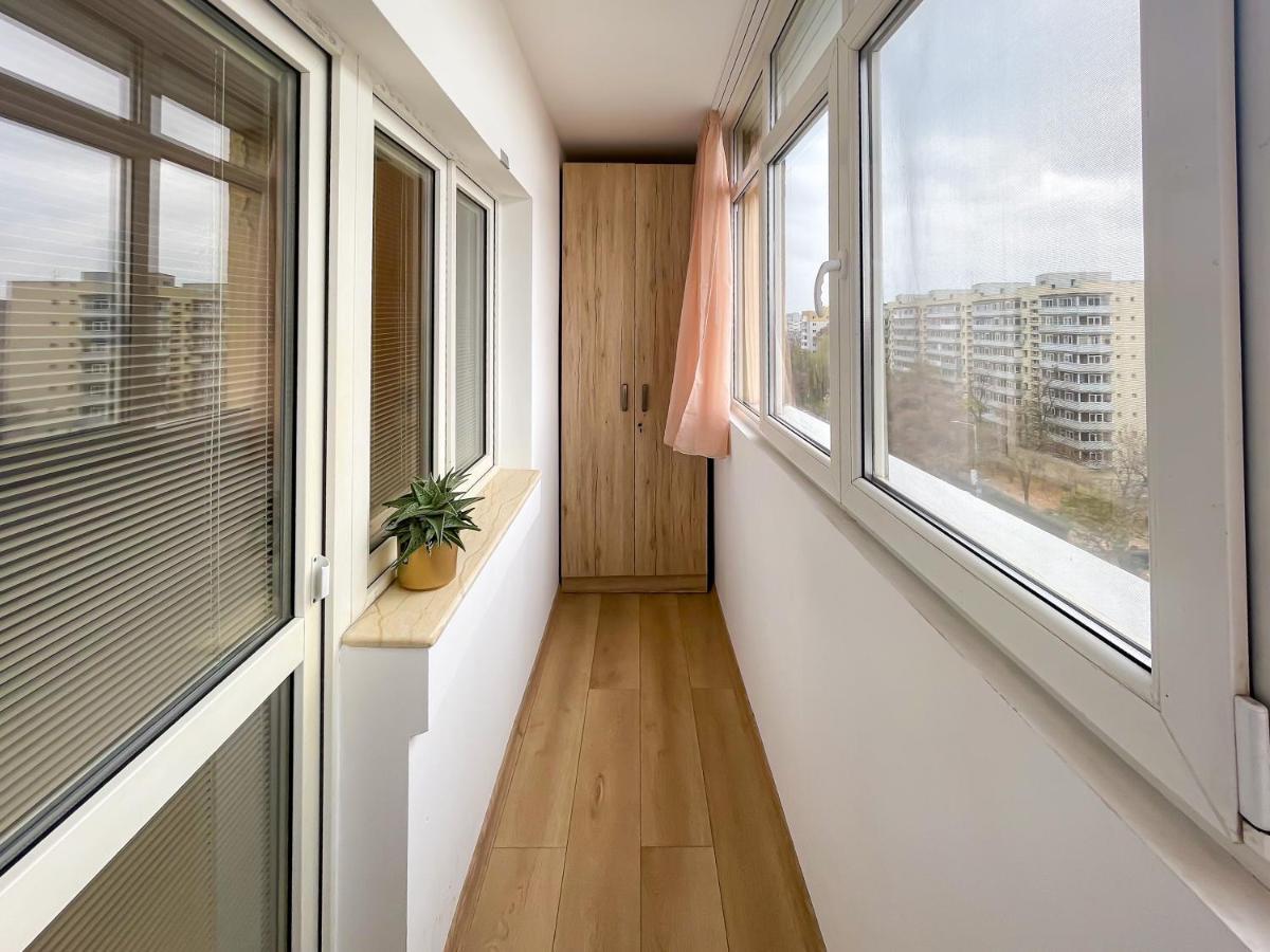 National Arena Mega Mall Elana Apartment Bukarest Eksteriør billede