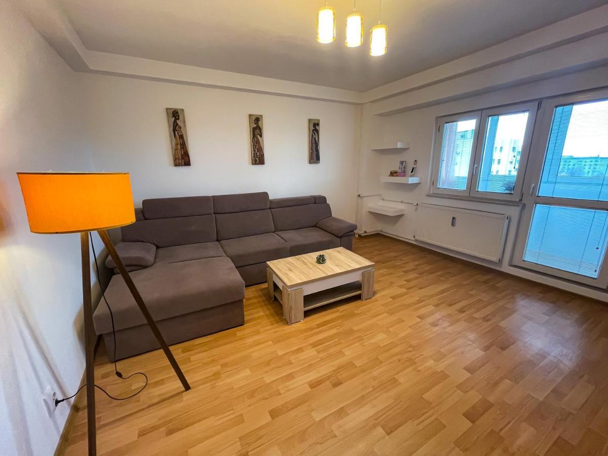 National Arena Mega Mall Elana Apartment Bukarest Eksteriør billede