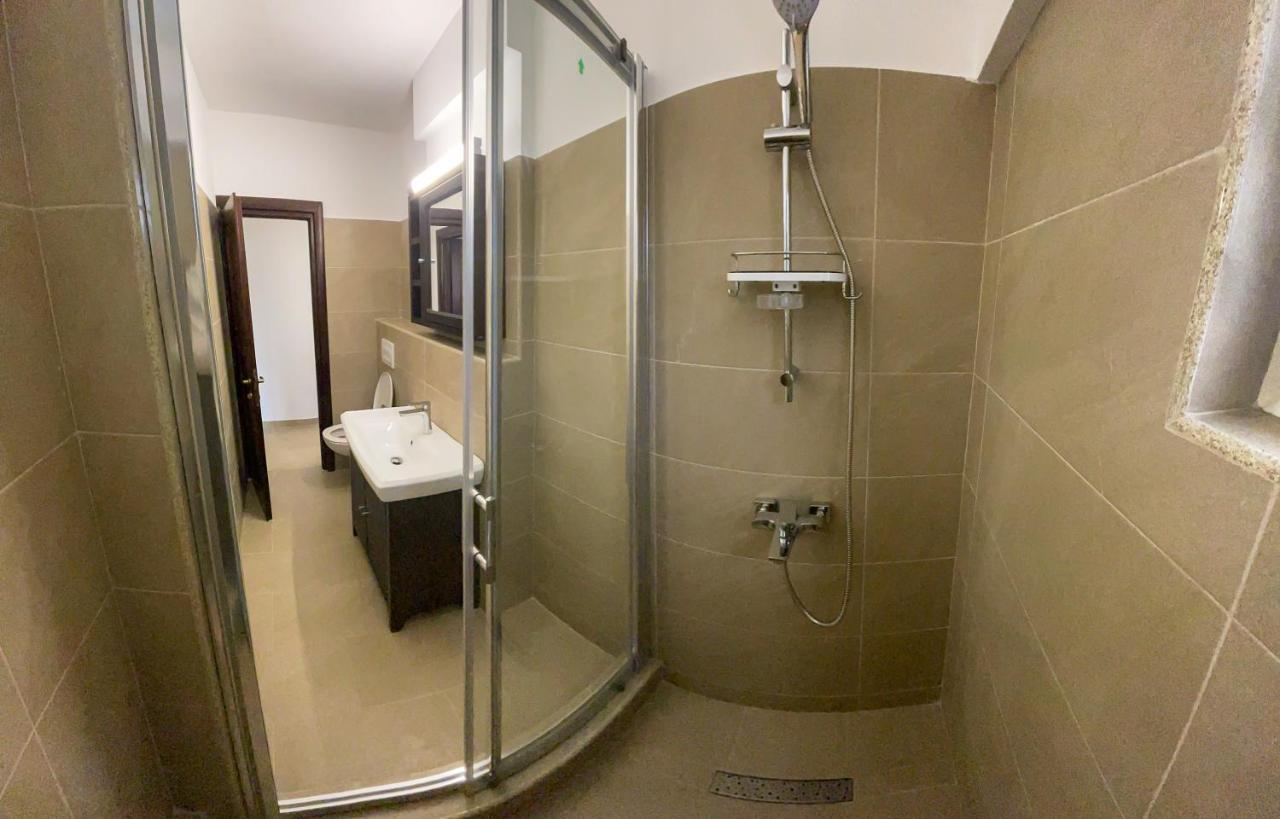 National Arena Mega Mall Elana Apartment Bukarest Eksteriør billede